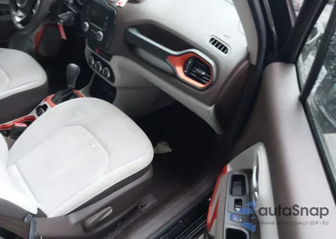 2015 Jeep Renegade Latitude from USA, damaged, VIN ZACCJABT0FPB69331